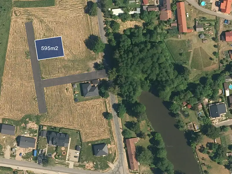Prodej stavebního pozemku 595 m², Semín – náhled fotky 1