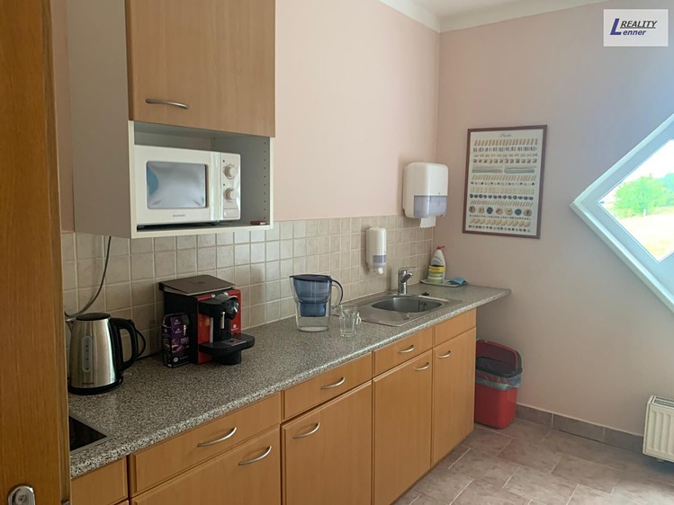 Комерційне приміщення в оренду, 117 м² (13 з 16)