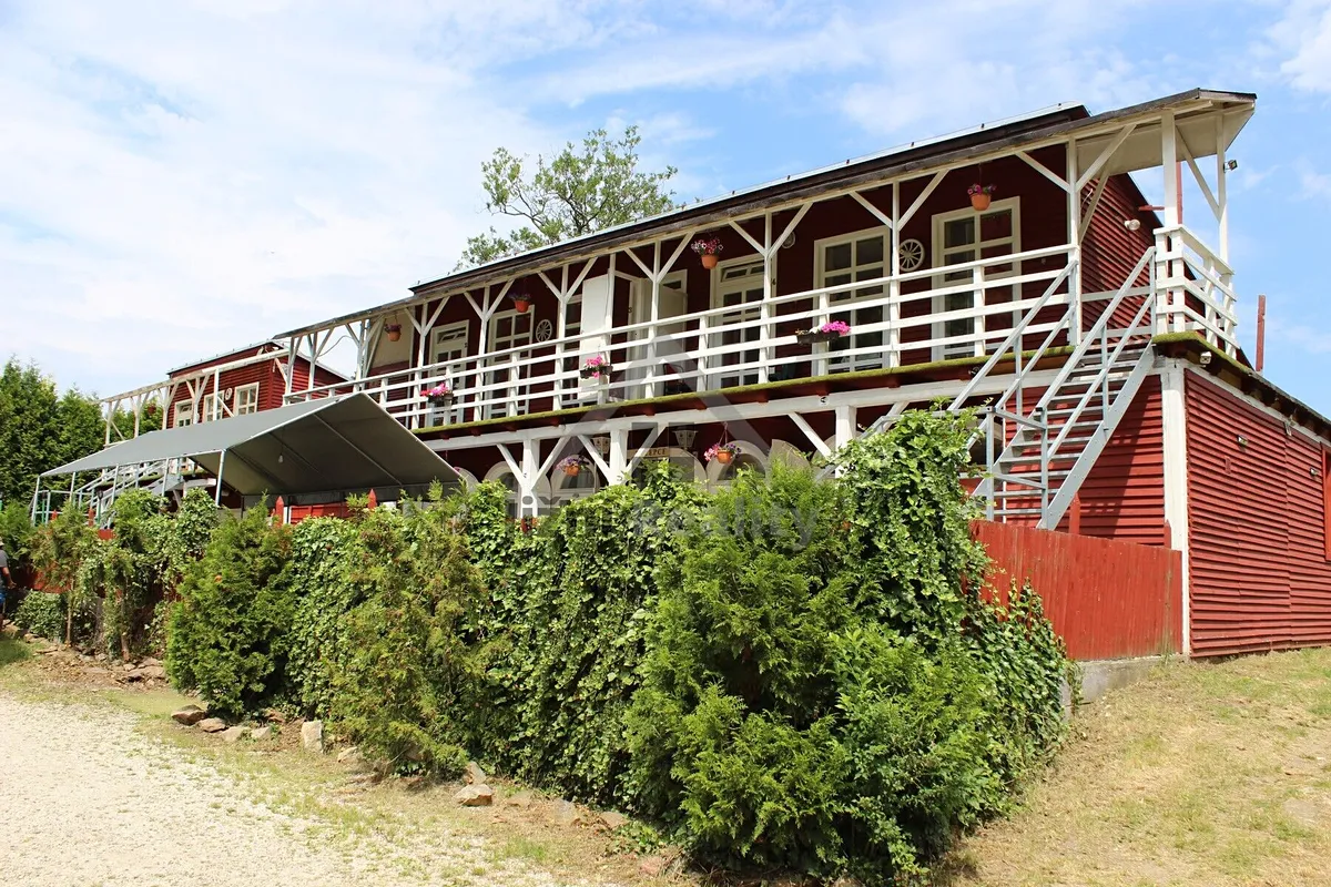 Prodej ubytovacího zařízení 1000 m²