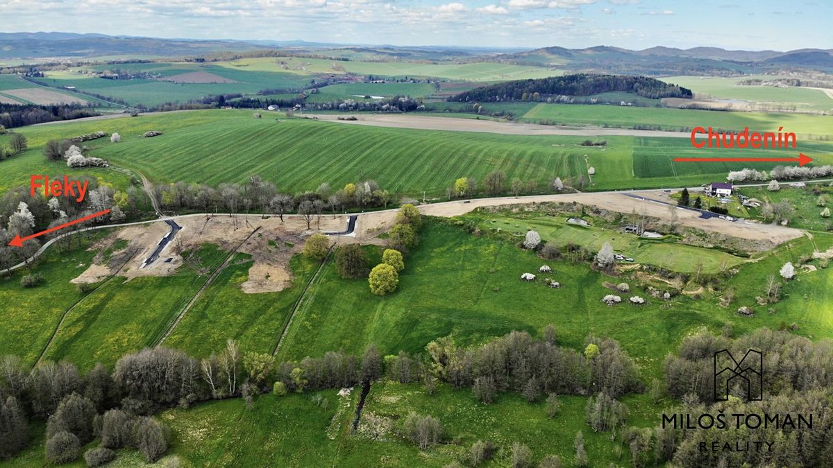 Prodej stavebního pozemku 1565 m² – fotografie 3