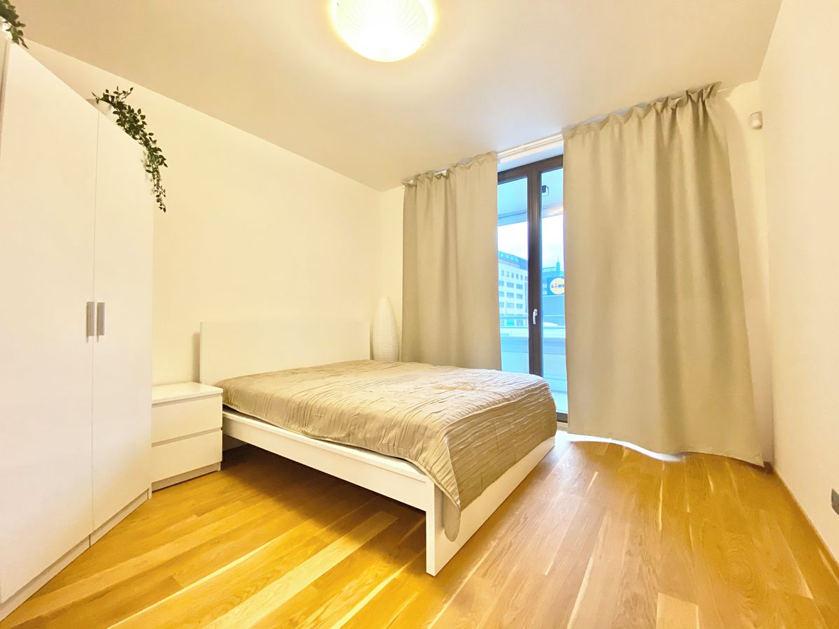 Pronájem bytu 2+kk 50 m² – fotografie 3