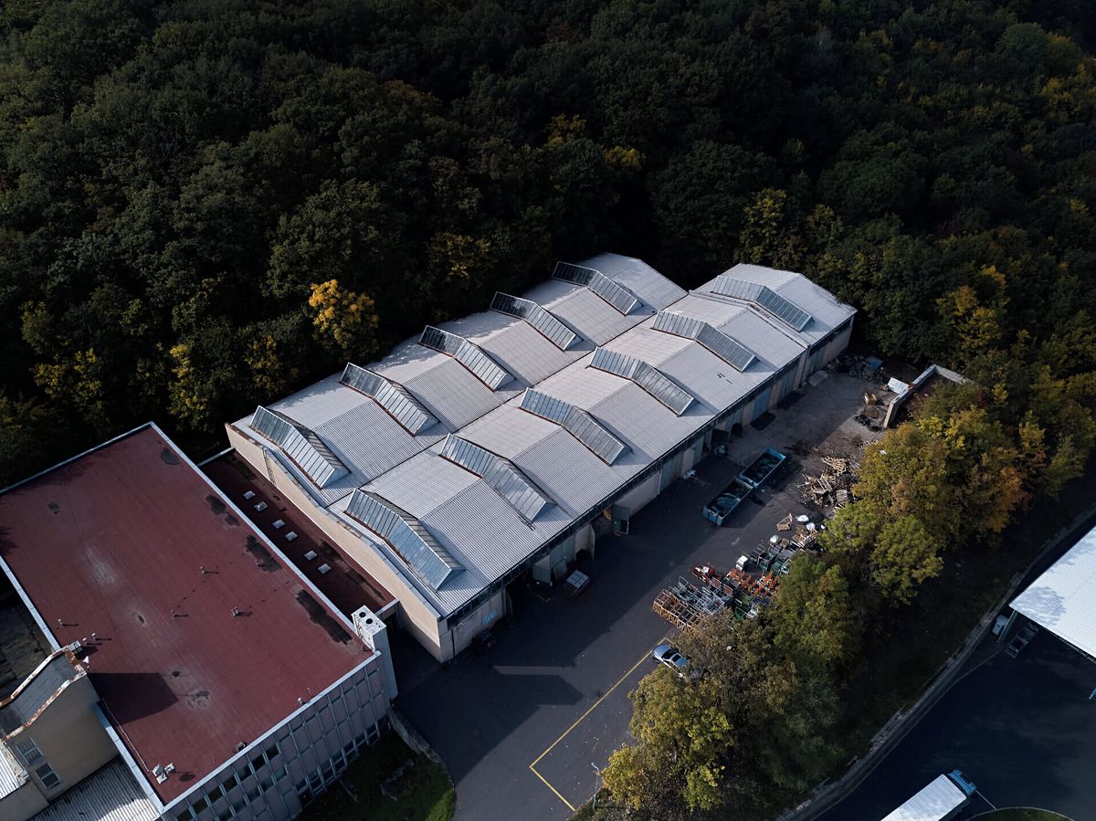 Pronájem skladového prostoru 2000 m²