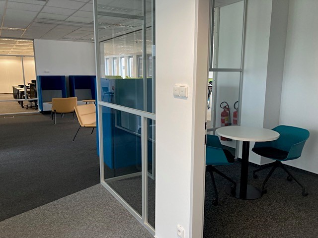 Pronájem komerčního prostoru, 590 m² (11 z 16)