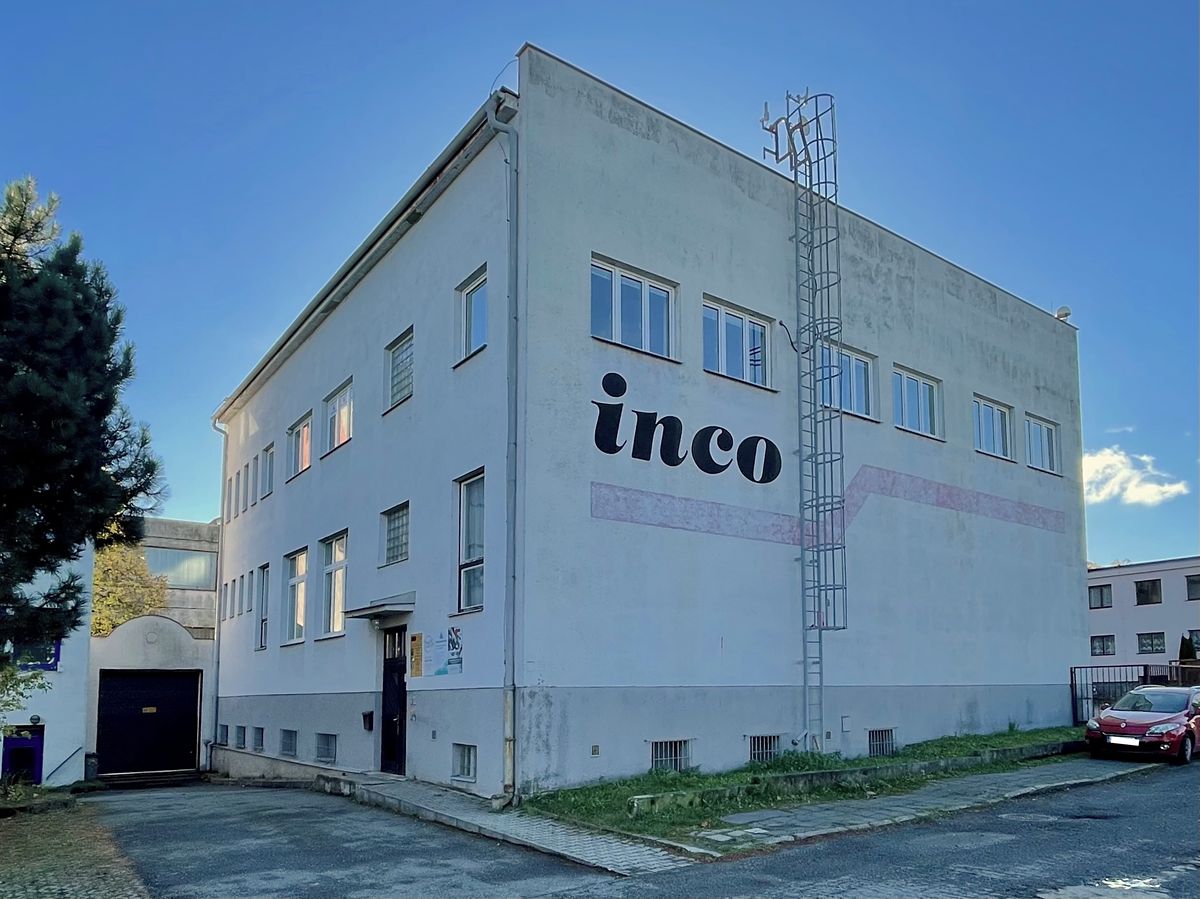 Prodej kanceláře 1600 m² – fotografie 3