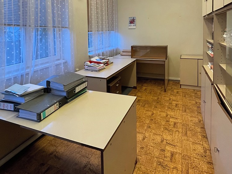 Комерційне приміщення на продаж, 1 600 м² (21 з 27)