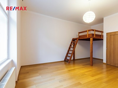 Real Estate Image