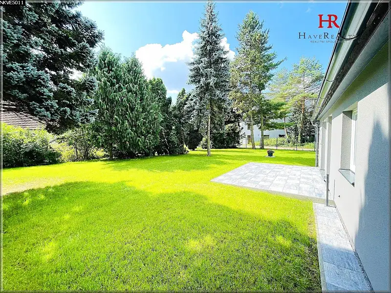 Prodej stavebního pozemku 655 m², Průhonice – náhled fotky 3