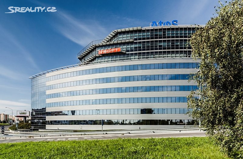 Pronájem kanceláře 880 m², Praha
