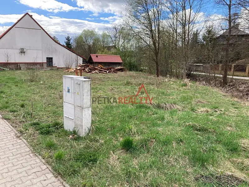 Prodej stavebního pozemku 692 m², Nová Paka – náhled fotky 2