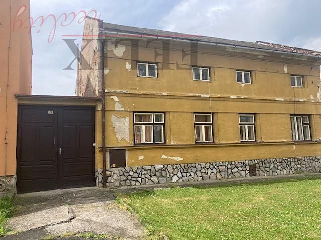 Prodej rodinného domu 600 m², pozemek 883 m²