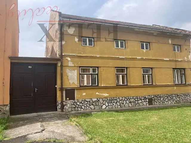 Prodej rodinného domu 600 m², pozemek 883 m², Lutín – náhled fotky 1