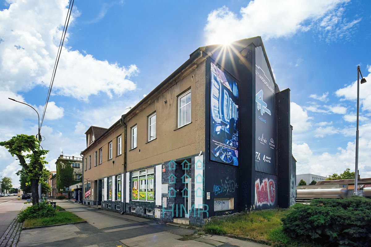 Prodej rodinného domu 668 m², pozemek 265 m²