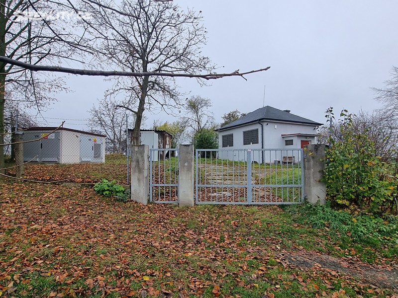 Prodej obchodního prostoru 667 m², Středokluky