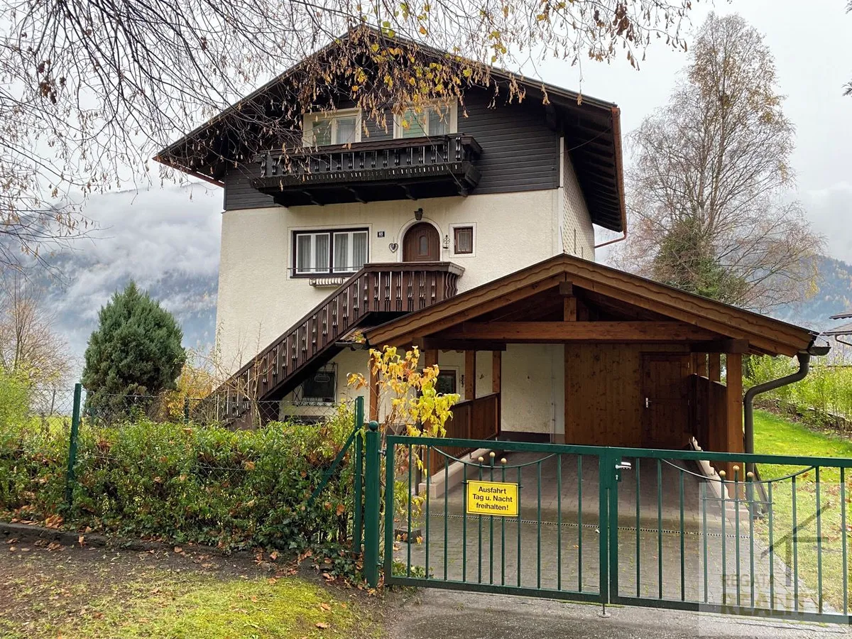 Prodej rodinného domu 300 m², pozemek 1268 m²