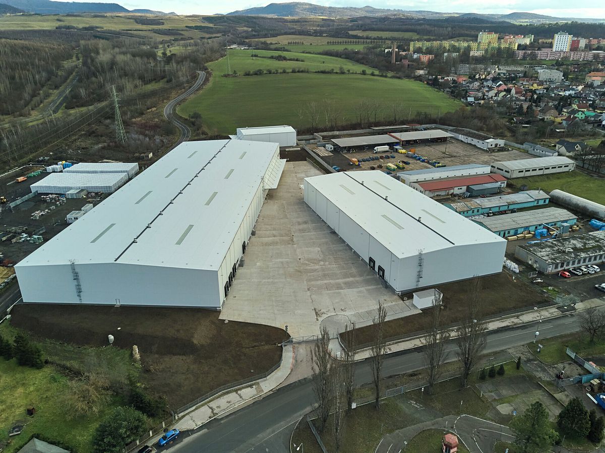 Prodej skladového prostoru 13211 m²