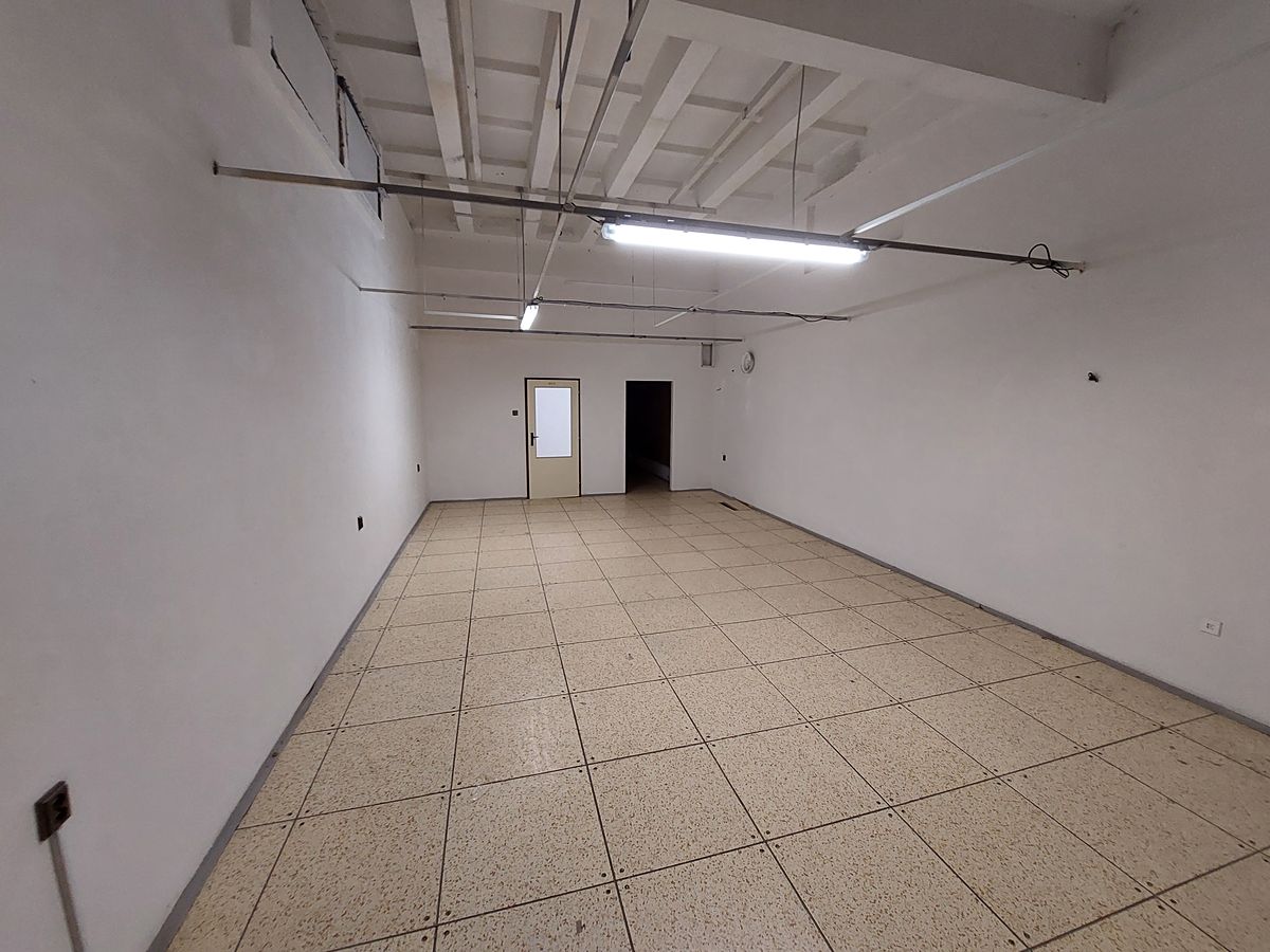 Pronájem skladového prostoru 432 m² – fotografie 2