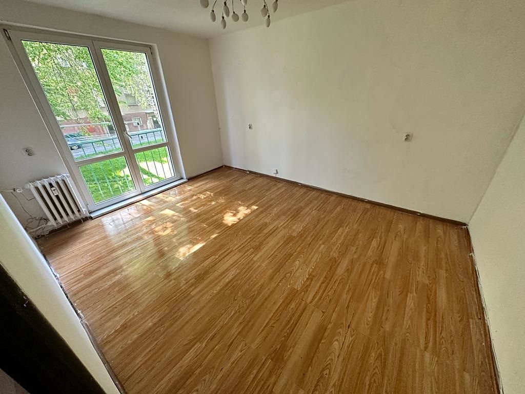 Pronájem bytu 1+1 37 m² – fotografie 3