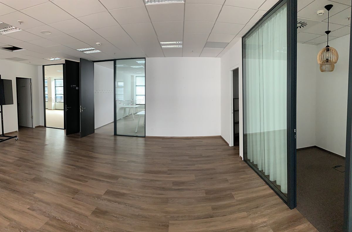 Pronájem kanceláře 1233 m² – fotografie 4