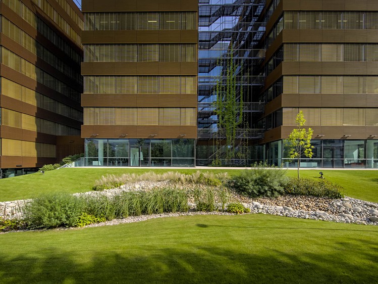 Pronájem komerčního prostoru, 915 m² (4 z 22)
