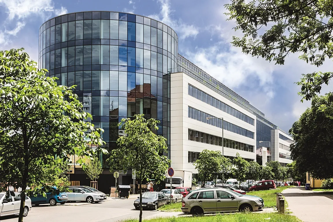 Pronájem kanceláře 790 m², Praha