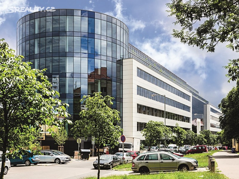 Pronájem kanceláře 790 m², Praha