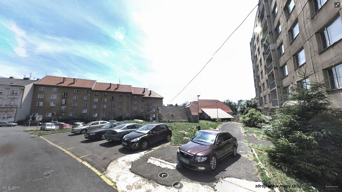 Pronájem garážového stání 12 m²