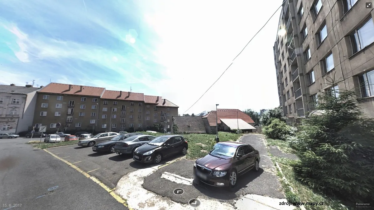 Pronájem garážového stání 12 m²