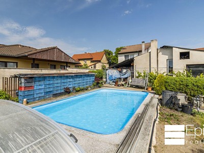 Prodej  rodinného domu 530 m², pozemek 714 m² — photo 2