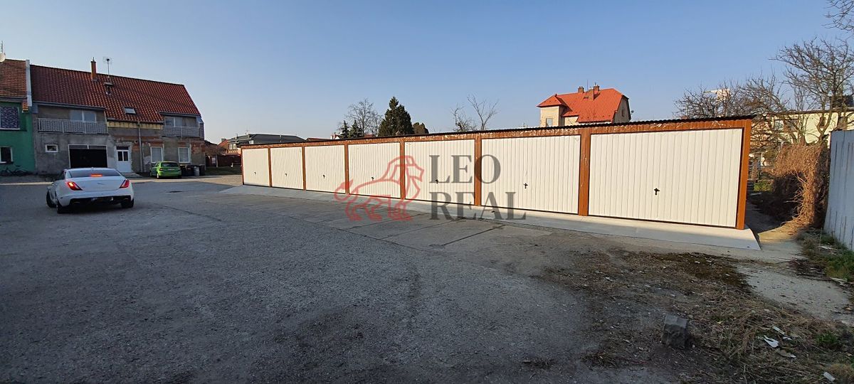 Pronájem garáže 21 m² – fotografie 2