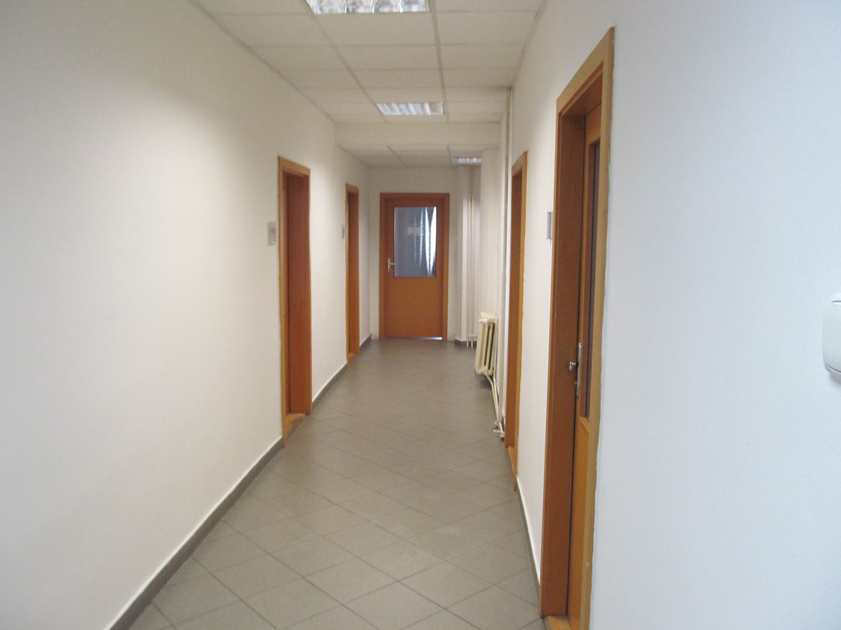 Pronájem kanceláře 17 m² – fotografie 2