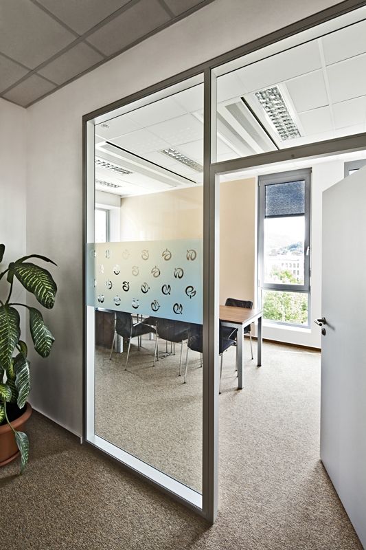 Pronájem kanceláře 405 m² – fotografie 3