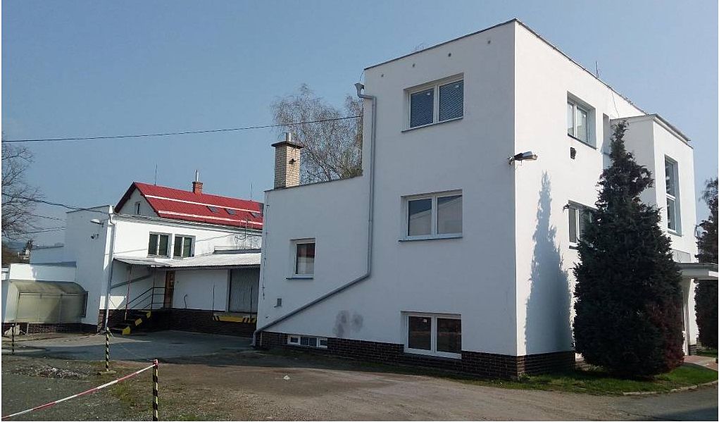 Pronájem kanceláře 652 m²