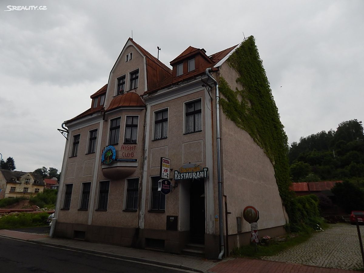 Prodej vícegeneračního domu 400 m², pozemek 134 m² – fotografie 2