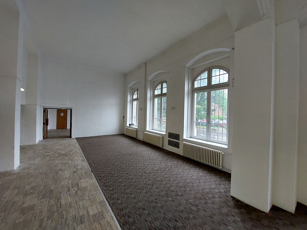 Pronájem obchodního prostoru 281 m² – fotografie 3