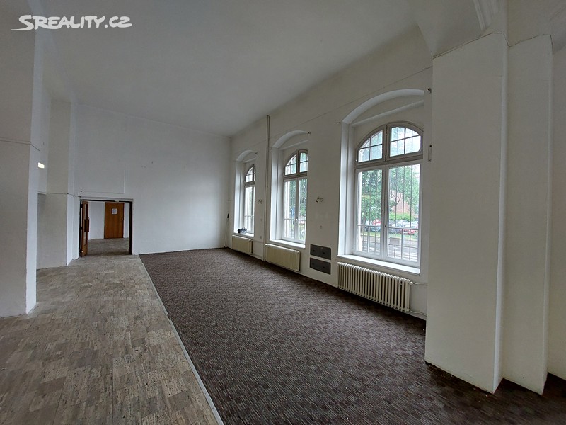 Pronájem obchodního prostoru 281 m² – pohled 3