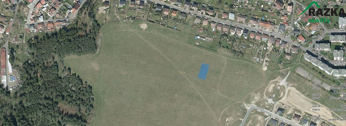 Prodej stavebního pozemku 673 m² – fotografie 2