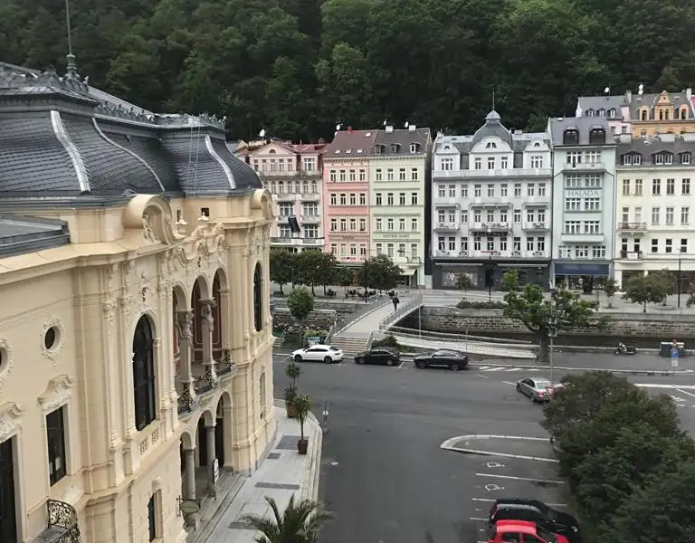 Prodej garážového stání 15 m², Karlovy Vary – náhled fotky 3