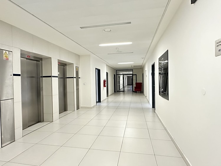 Gewerbefläche zur Miete, 552 m² (1 von 12)