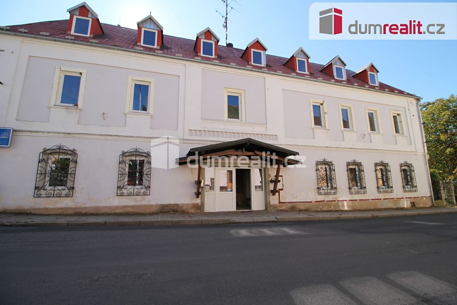 Prodej činžovního domu 1385 m²