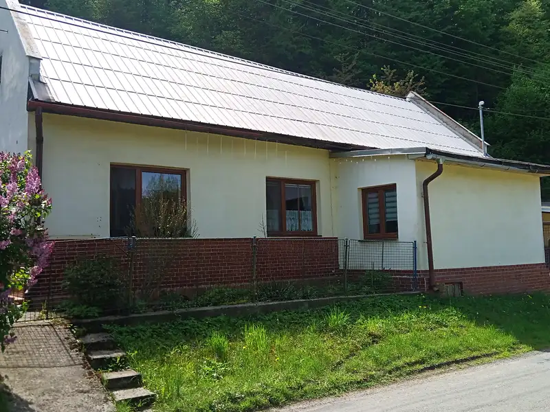 Prodej rodinného domu 120 m², pozemek 1613 m², Kašava – náhled fotky 2