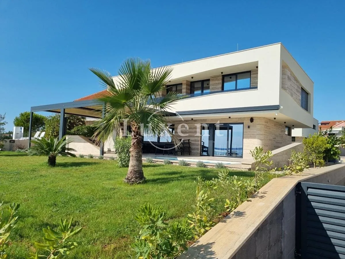 Prodej vily 250 m², pozemek 600 m²