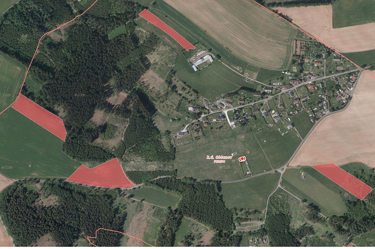 Prodej pole 42079 m²