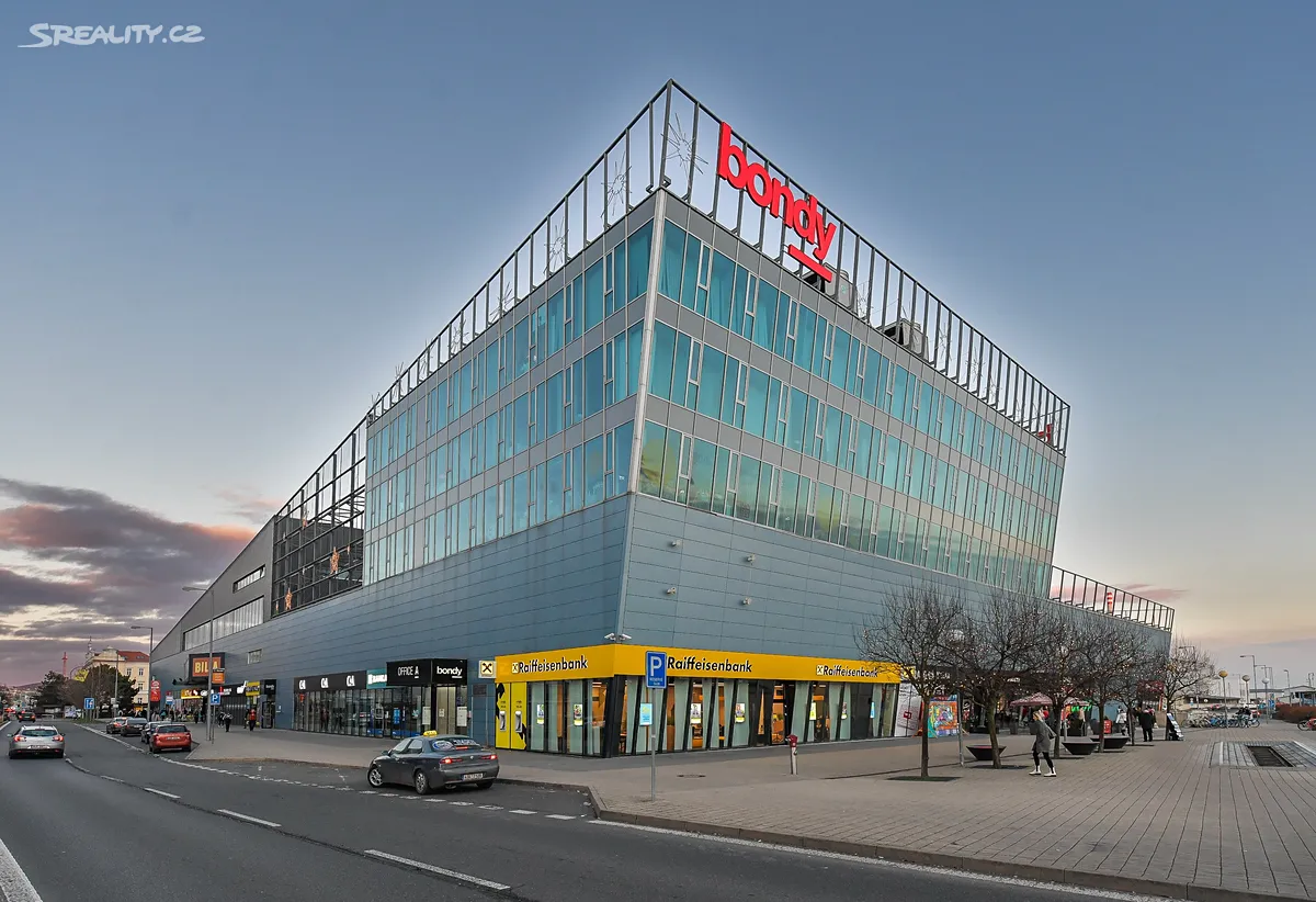 Pronájem kanceláře 247 m²