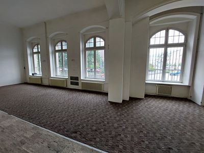 Pronájem obchodního prostoru 281 m²