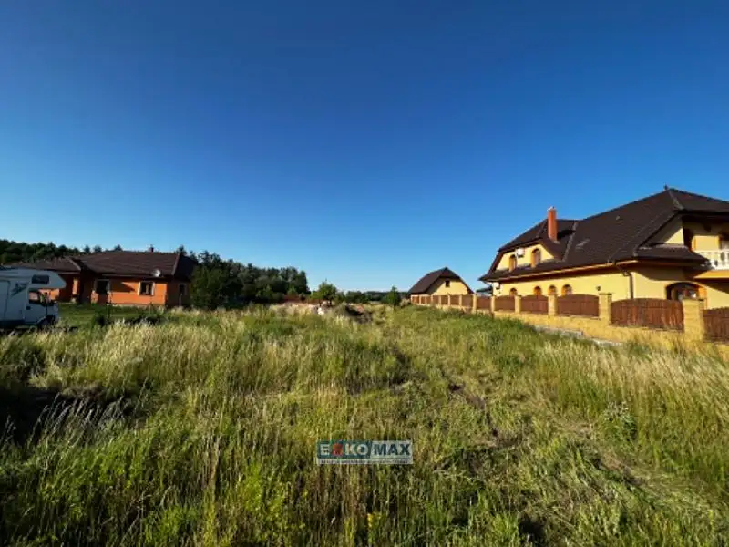 Prodej stavebního pozemku 2998 m², Brod nad Dyjí – náhled fotky 1