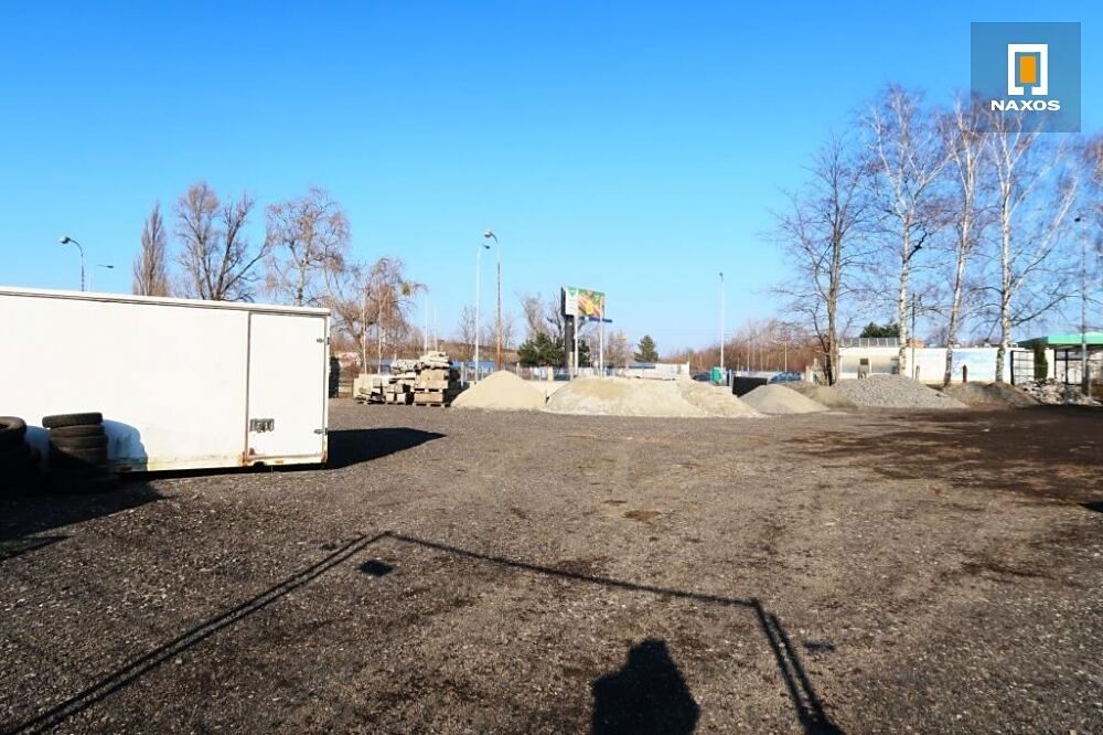Pronájem pozemku 2000 m² – fotografie 2