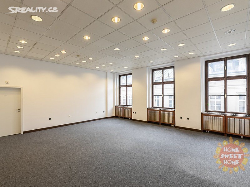 Pronájem kanceláře 256 m², Praha