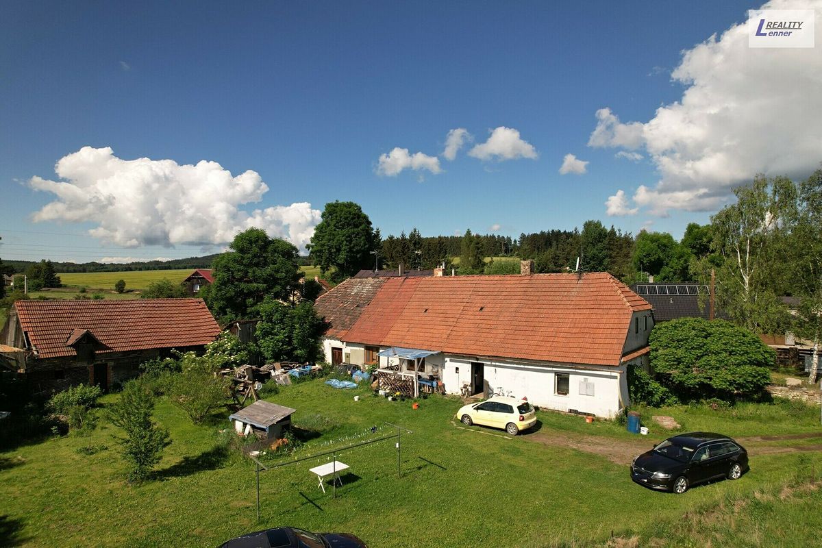 Prodej rodinného domu 153 m², pozemek 30495 m²