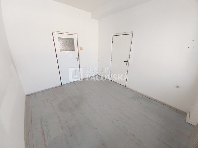 Pronájem komerčního prostoru, 16 m² (7 z 14)
