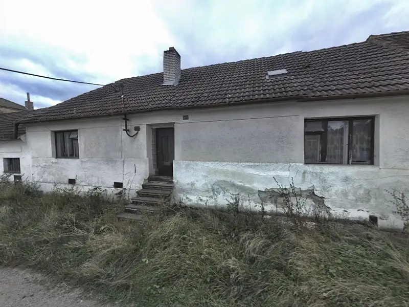 Prodej rodinného domu 200 m², pozemek 1266 m², Litobratřice – náhled fotky 1